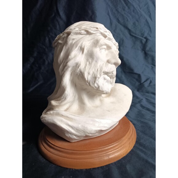 Suffering Jesus With Thorn Crown Statue Sculpture Bust On Hardwood Base - Picture 7 of 10
